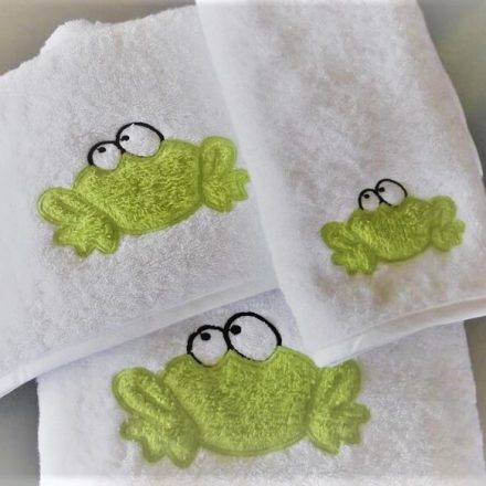 Curious Frog Embroidered Towel Set